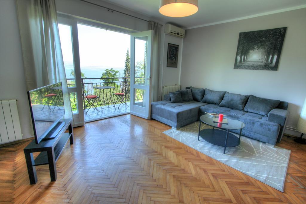 Apartman Lena Opatija Exteriör bild