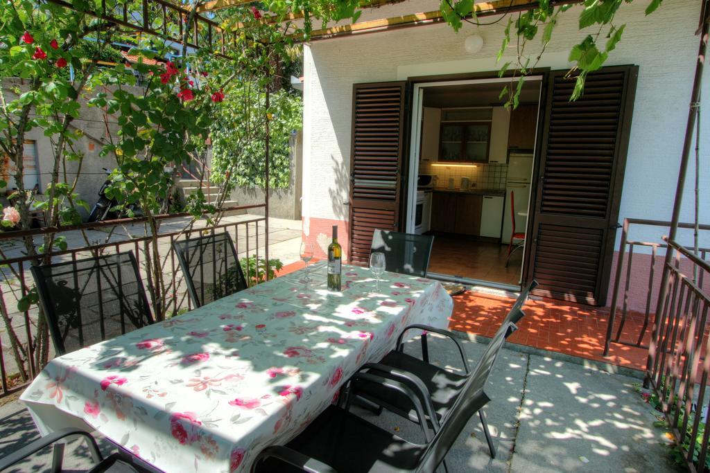 Apartman Lena Opatija Exteriör bild